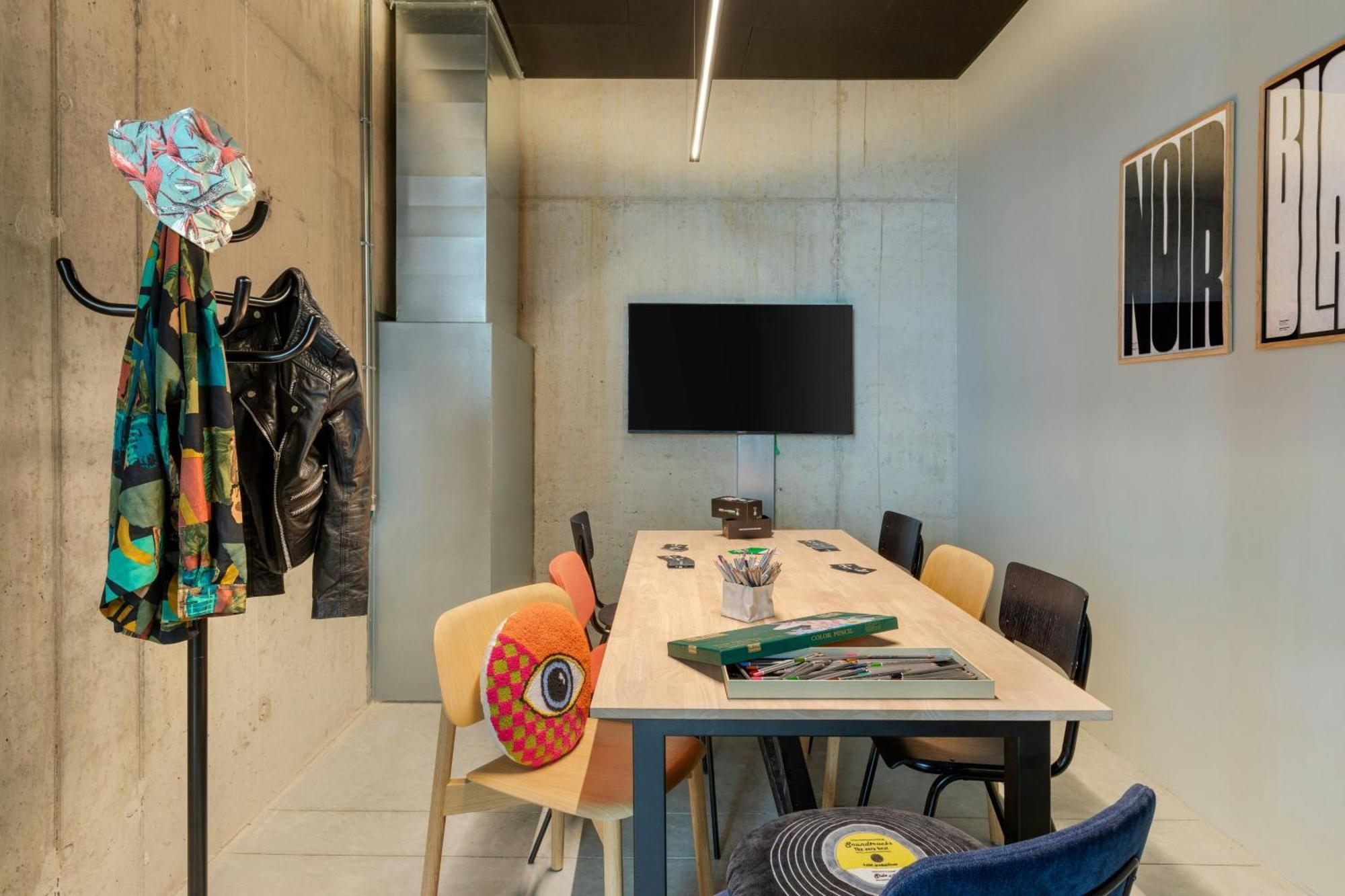 Moxy Antwerp Hotel Exterior photo