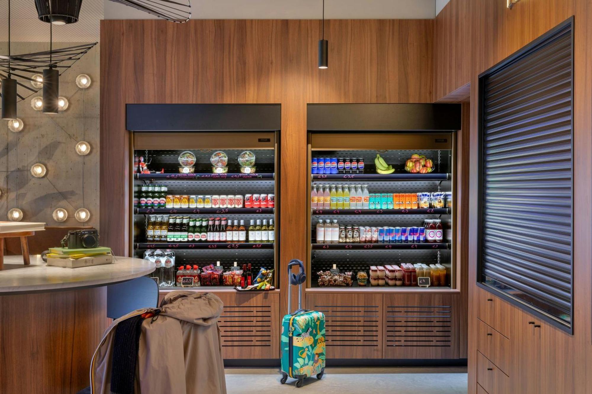 Moxy Antwerp Hotel Exterior photo