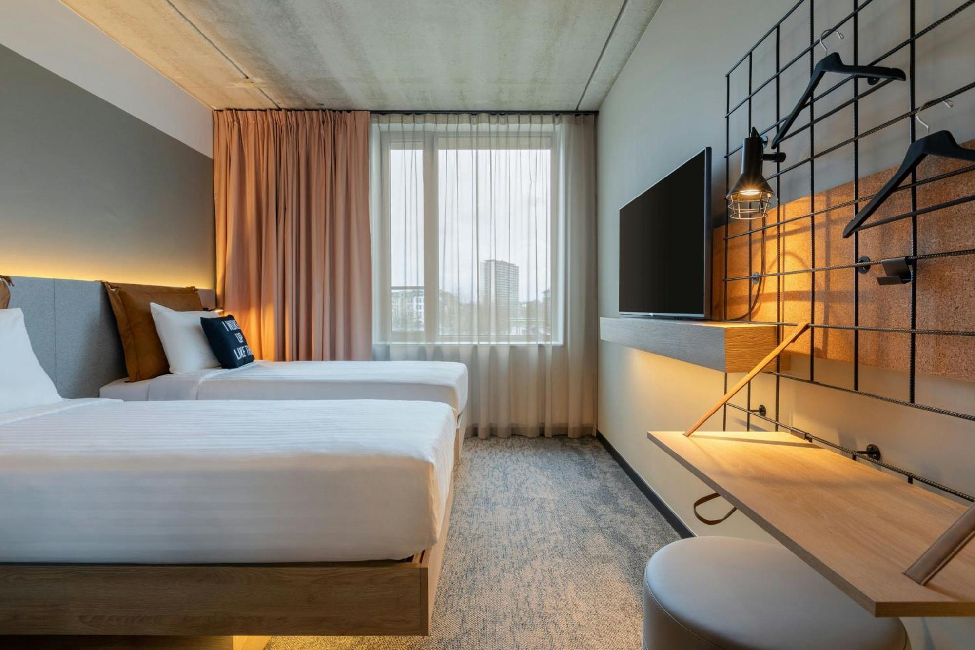 Moxy Antwerp Hotel Exterior photo